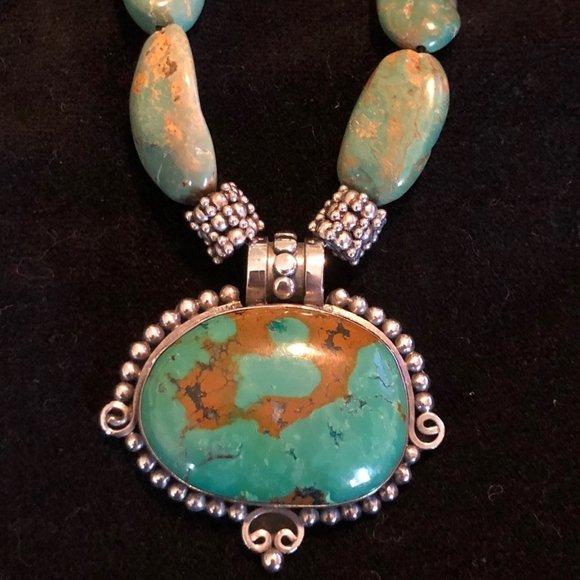 Artisan Crafted Turquoise and Silver Necklace - Picture 2 of 7